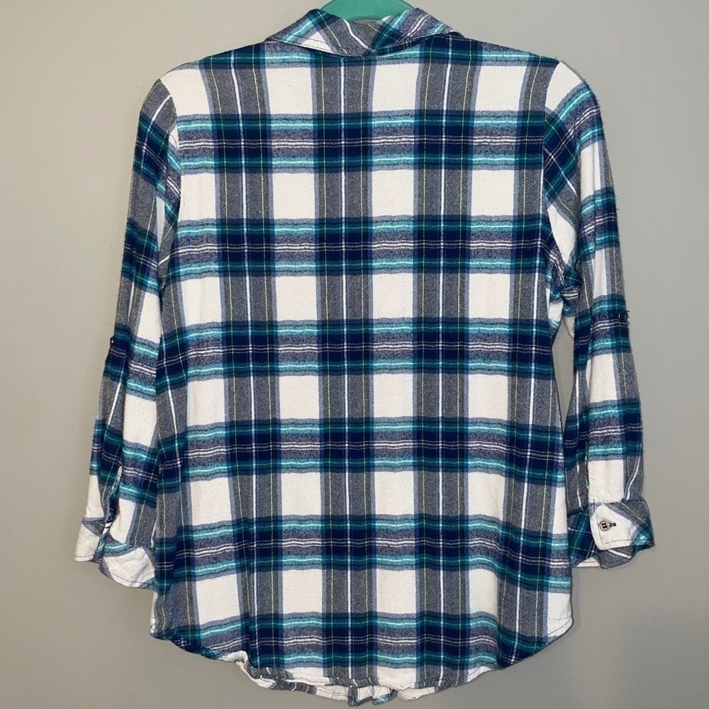 EUC Hester & Orchard Plaid Flannel Shirttail Button Down Size Small - Picture 6 of 7